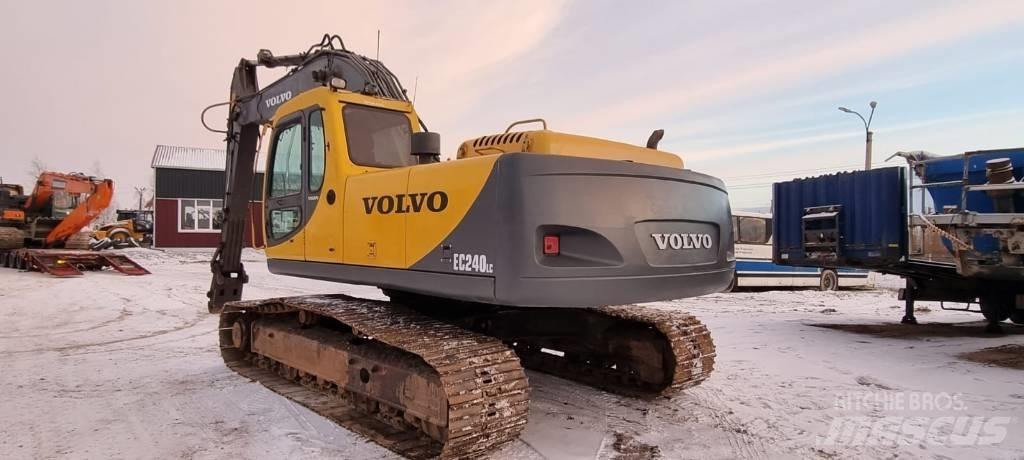 Volvo EC 240 C L Bageri gusjeničari