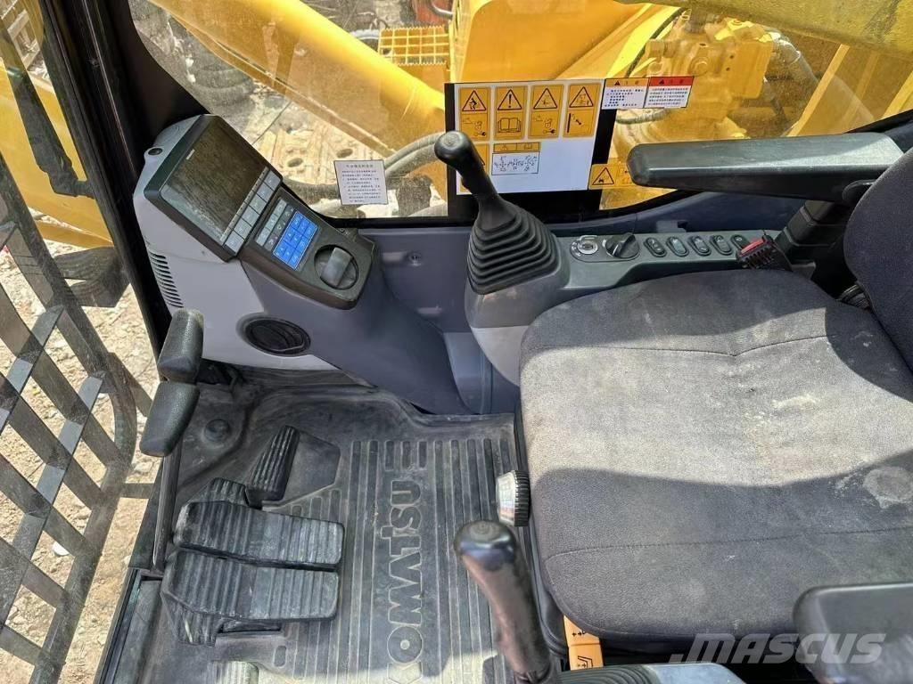 Komatsu PC 850-8 Amfibijski bageri