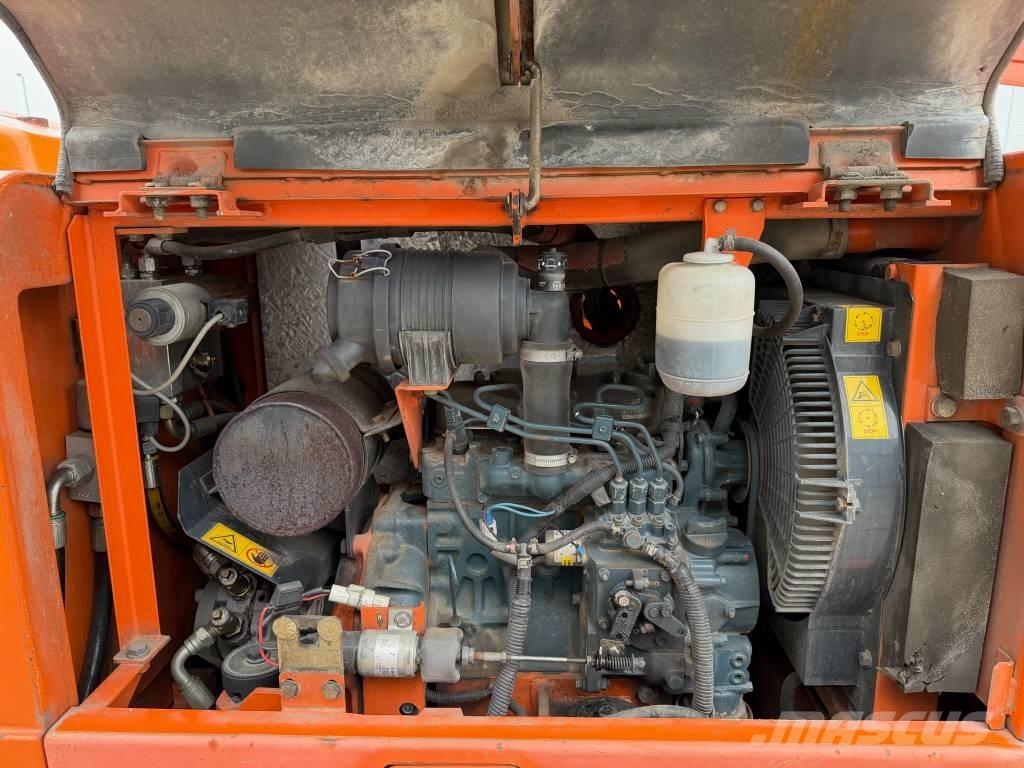 Hitachi HX 140 B-2 Teleskopske podizne platforme