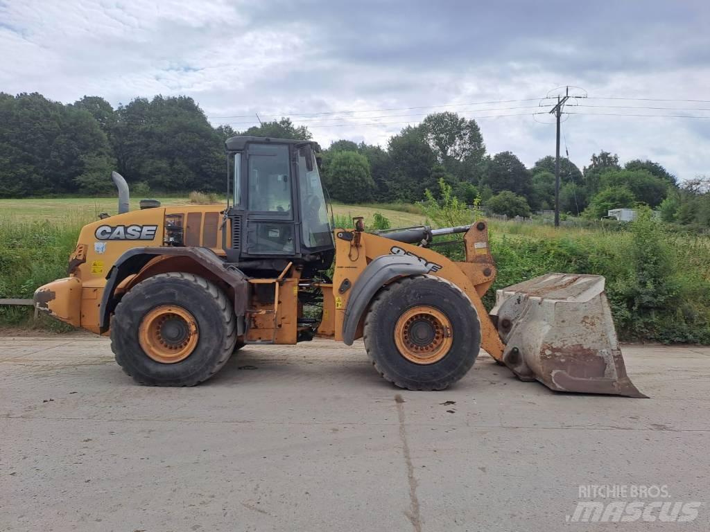 CASE 921 F Utovarivači na kotačima