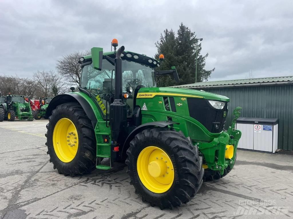 John Deere 6R215 Traktori