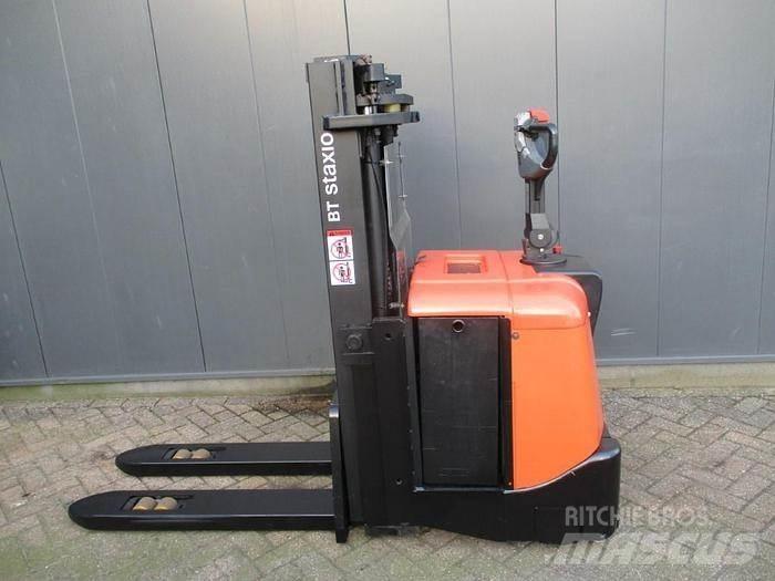 Toyota SPE 160L Ručni električni viličar