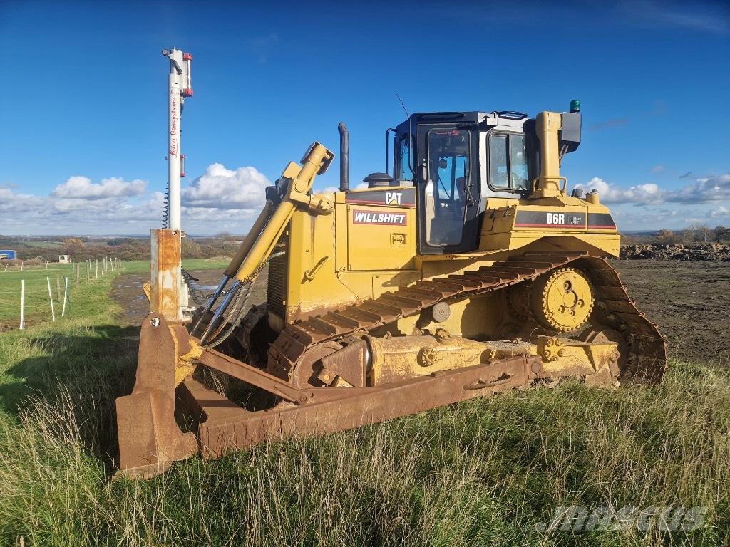 CAT D 6 R II Buldožeri gusjeničari