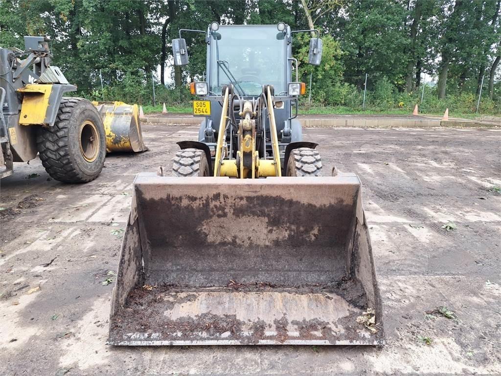 Komatsu WA 70 4X4 Građevinarstvo – ostalo