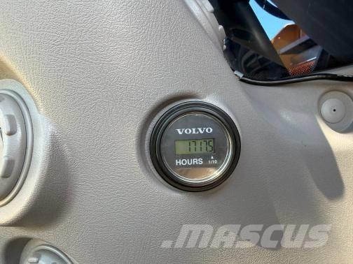 Volvo EC 300 E Bageri gusjeničari