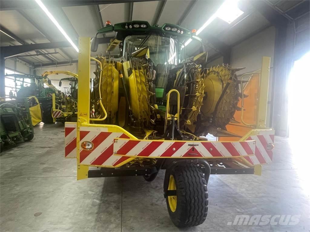 John Deere 9500 i Strojevi za krmu na vlastiti pogon