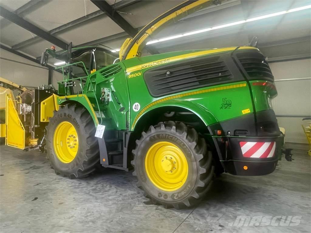 John Deere 9500 i Strojevi za krmu na vlastiti pogon
