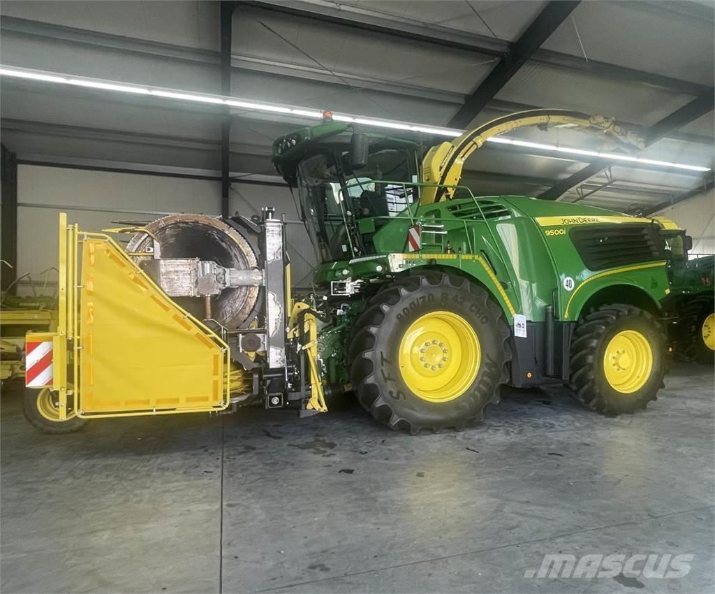 John Deere 9500 i Strojevi za krmu na vlastiti pogon