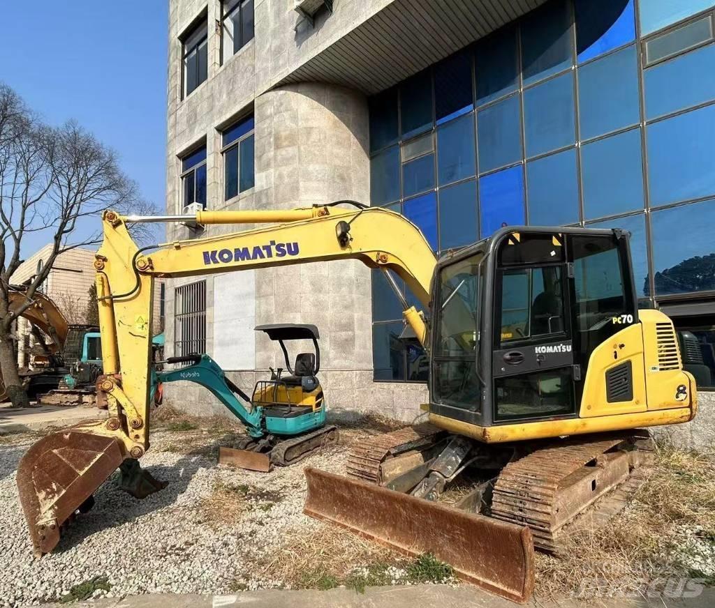 Komatsu PC70 Bageri gusjeničari