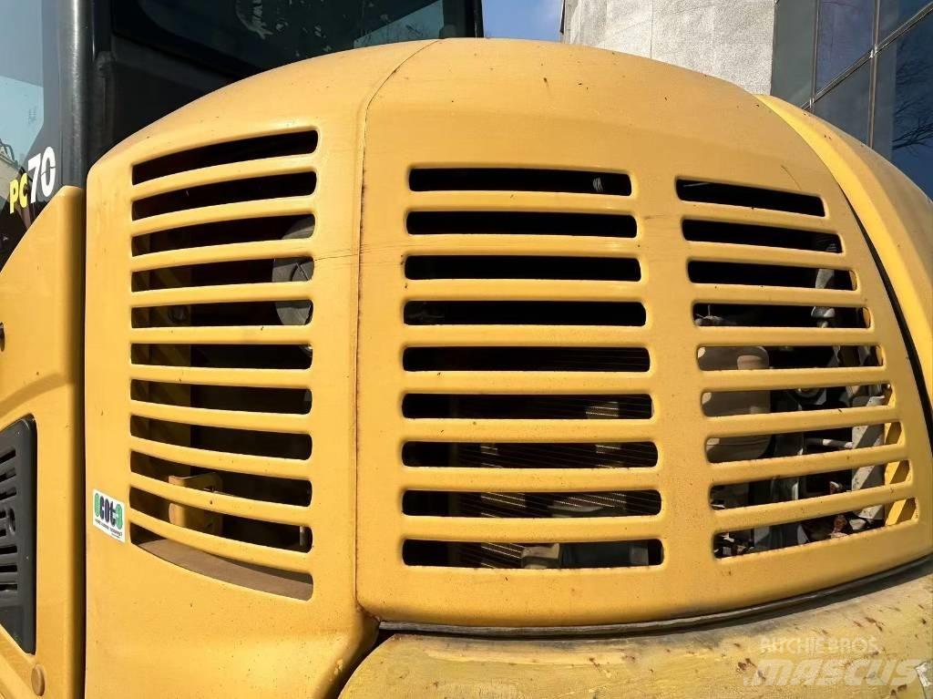 Komatsu PC70 Bageri gusjeničari
