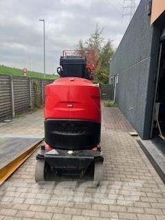 Manitou 100 VJR Vertikalne radne podizne platforme