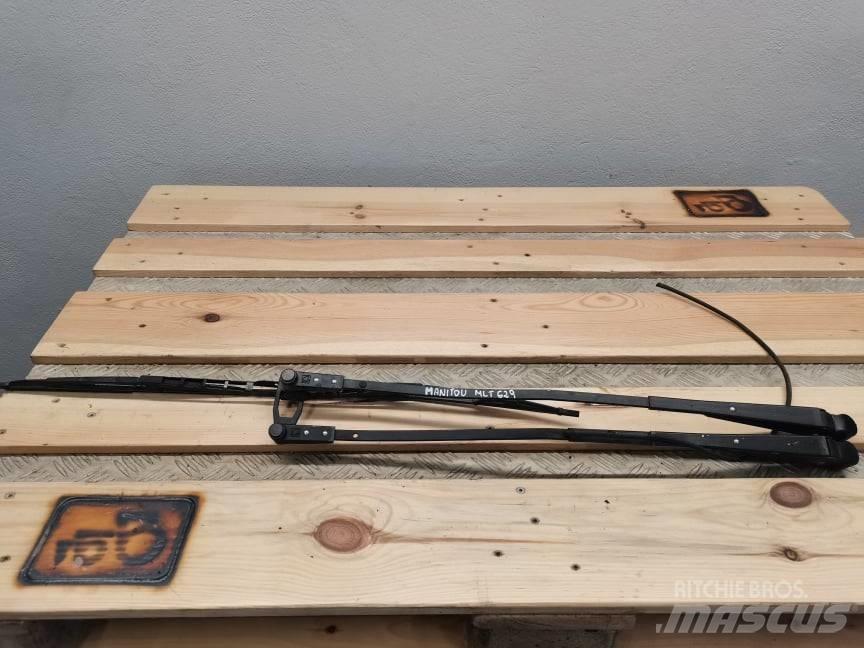 Manitou MLT .... wiper Kabine i unutrašnjost