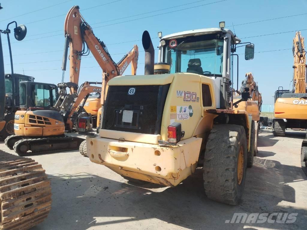 New Holland W 130 Utovarivači na kotačima