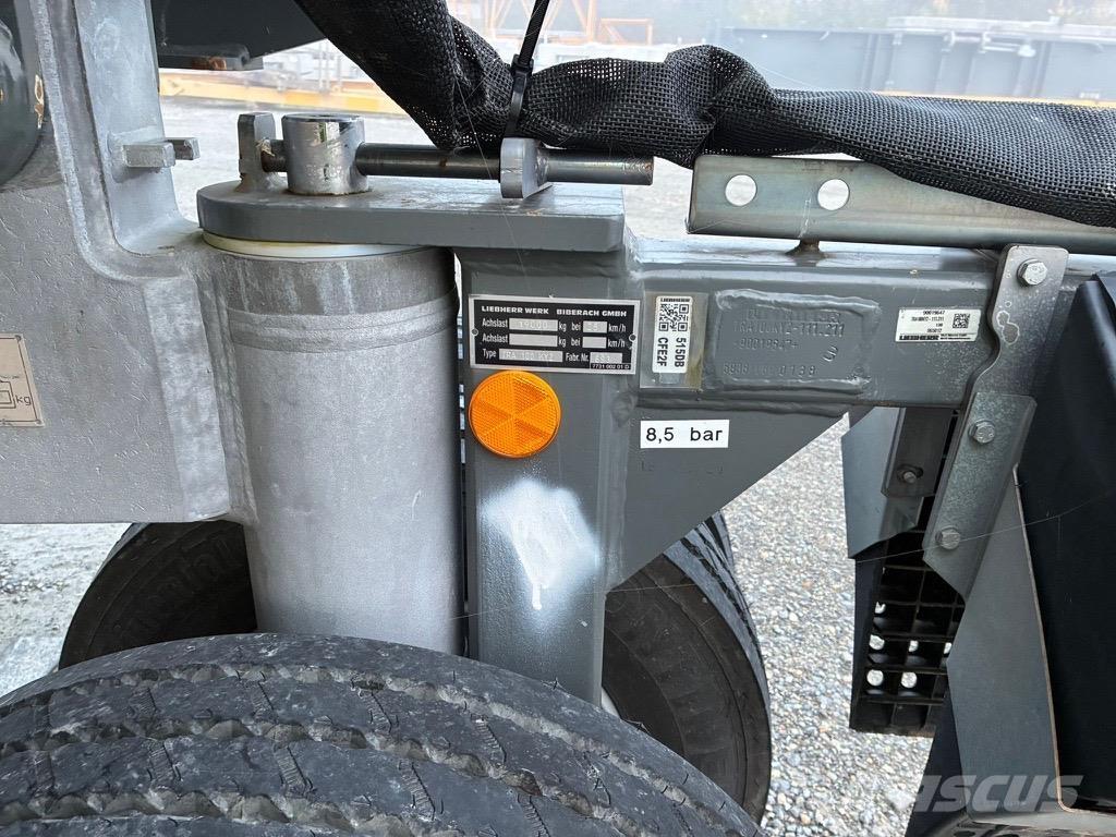 Liebherr L1-32 Toranjski kranovi