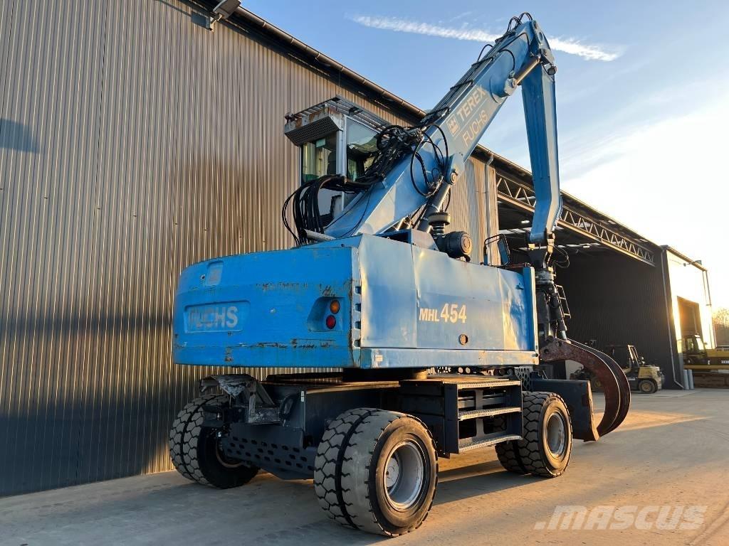 Fuchs MHL454 Bageri za manipuliranje materijalom / otpadom