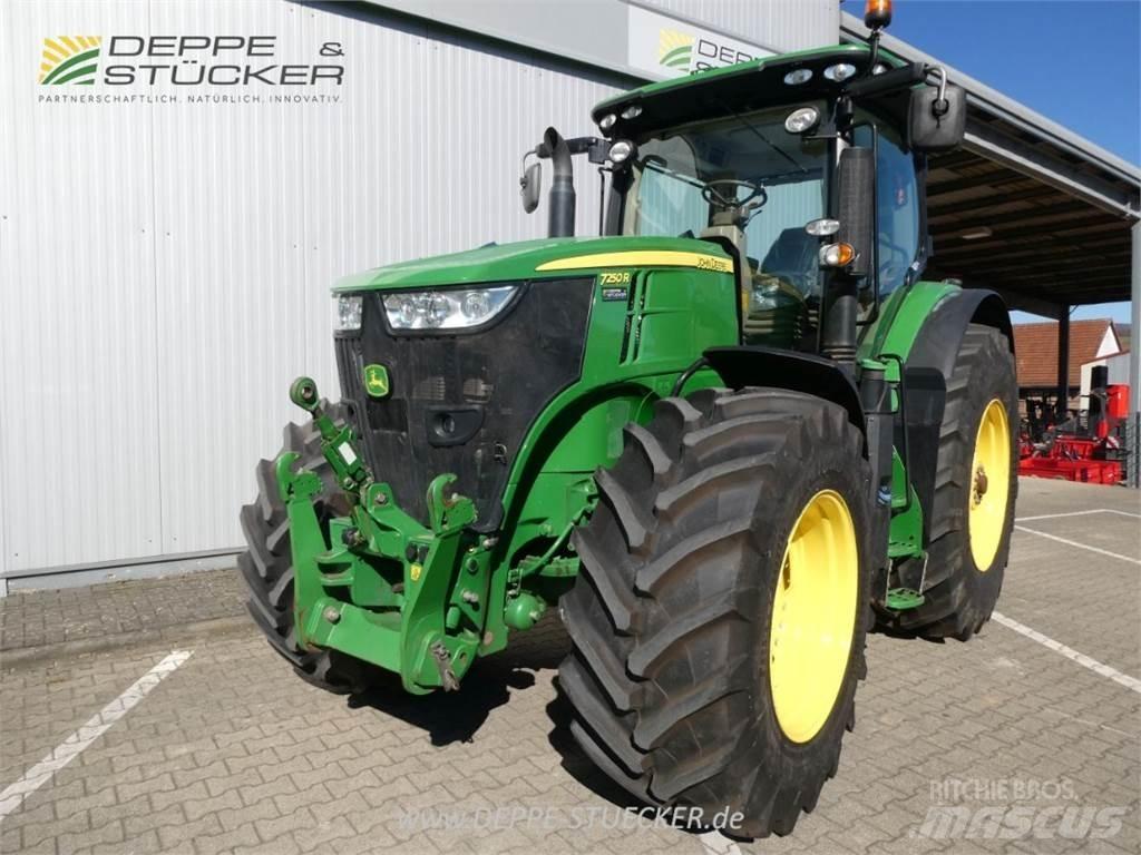 John Deere 7250R Traktori