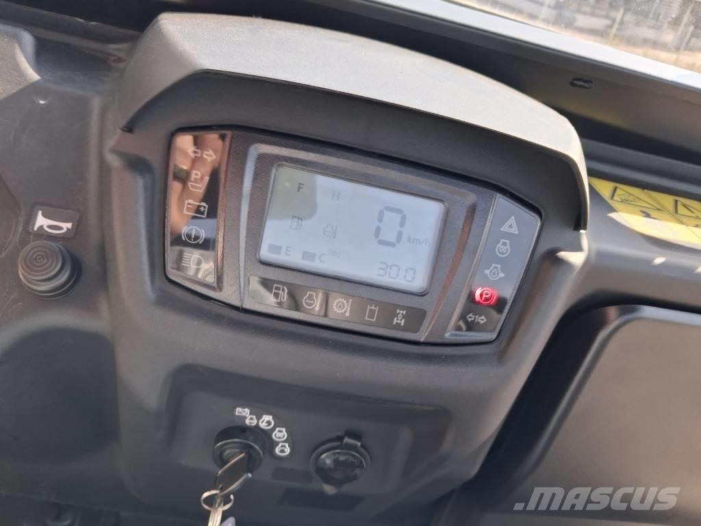 Kubota RTV-X 1110 Pomoćni strojevi