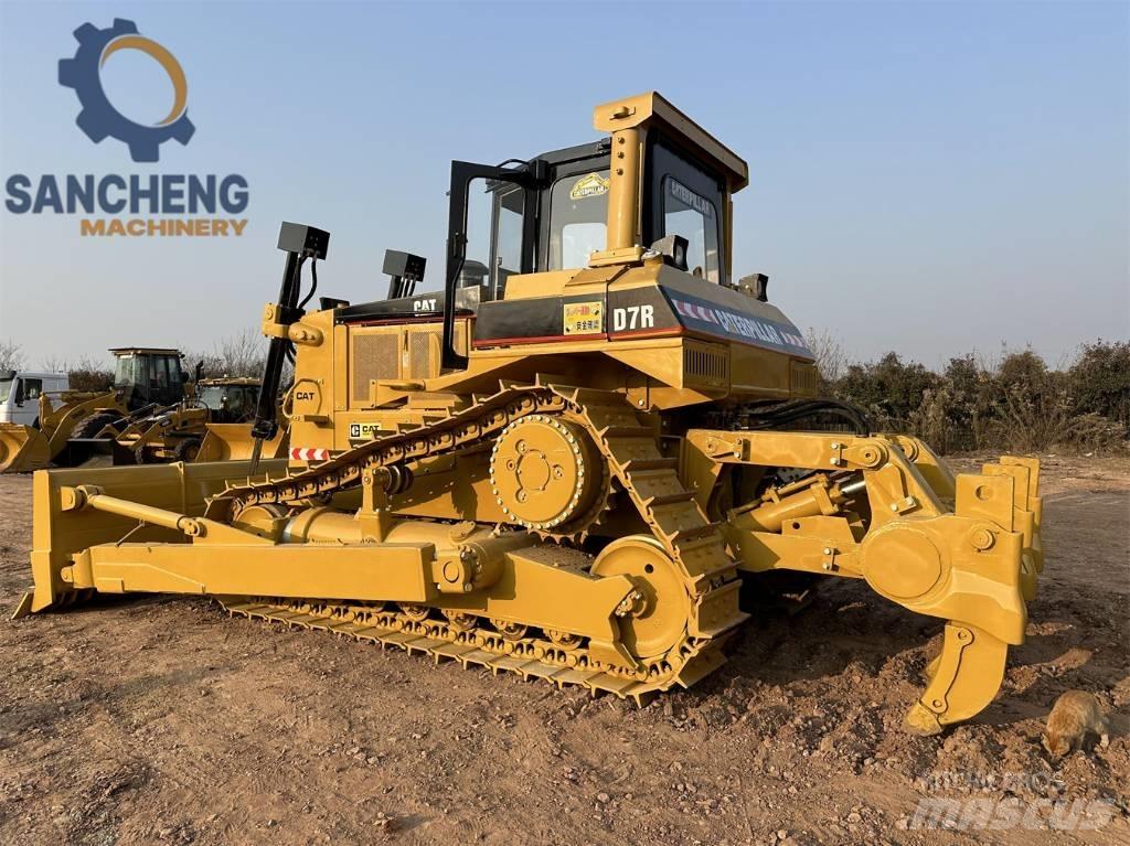 CAT D 7 R Buldožeri gusjeničari