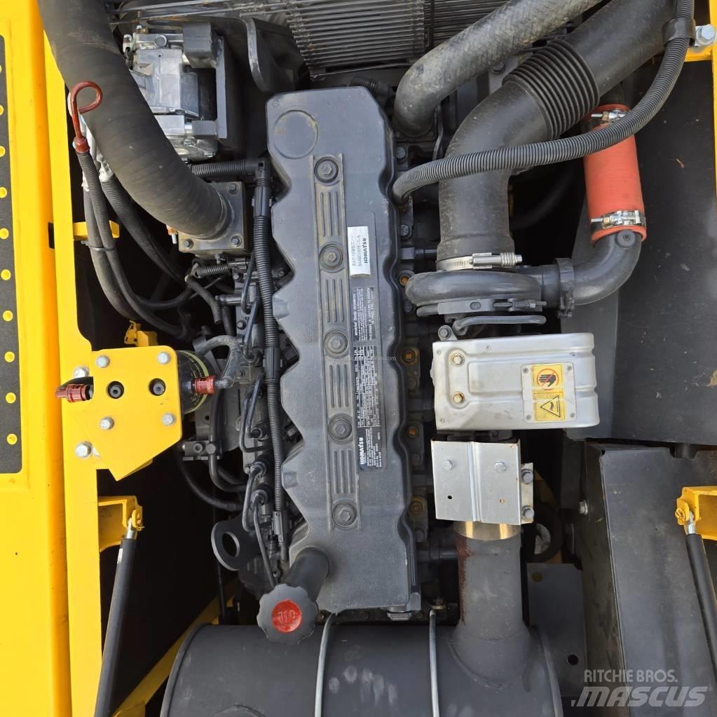 Komatsu PC 200-8 Bageri gusjeničari