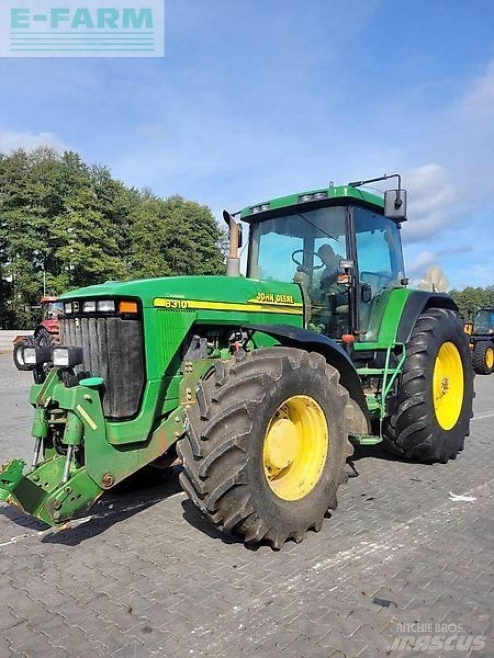 John Deere 8310 Traktori