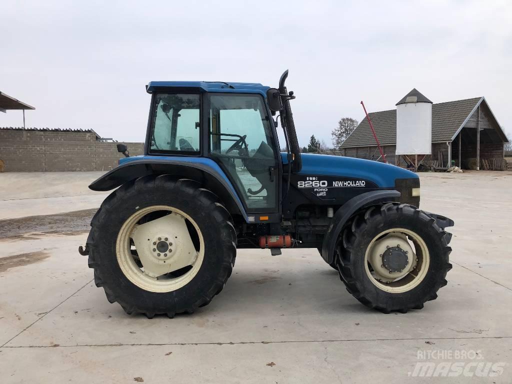 New Holland 8260 Traktori