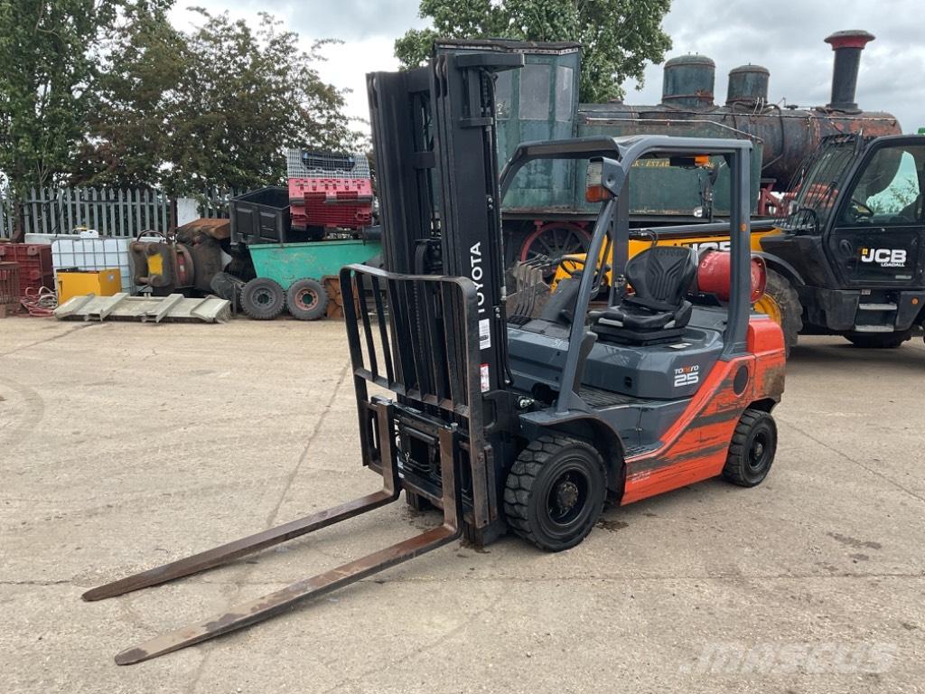 Toyota 02-FGF25 Plinski viličari