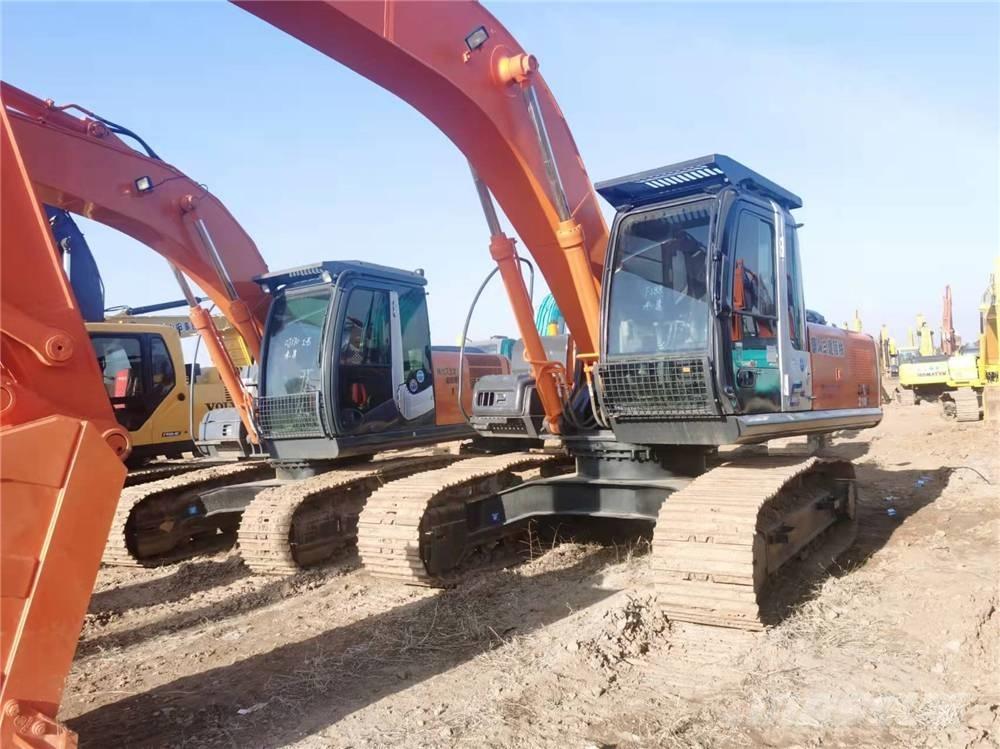 Hitachi ZX210 Bageri gusjeničari