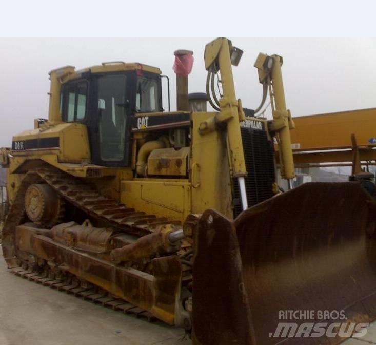 CAT D 8  R Buldožeri gusjeničari