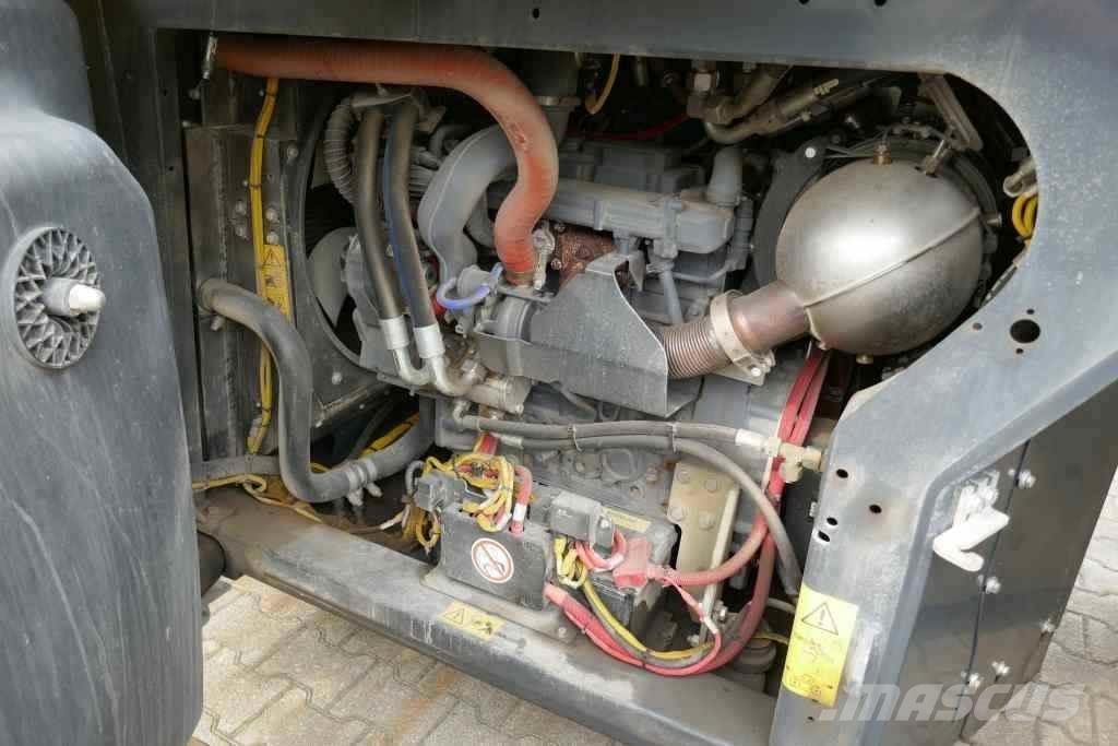 Bomag BW 174 AP-4v Valjci sa dvojnim bubnjem