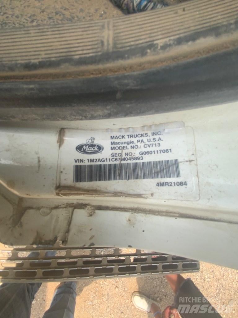 Mack Granite CV 713 Kiper kamioni