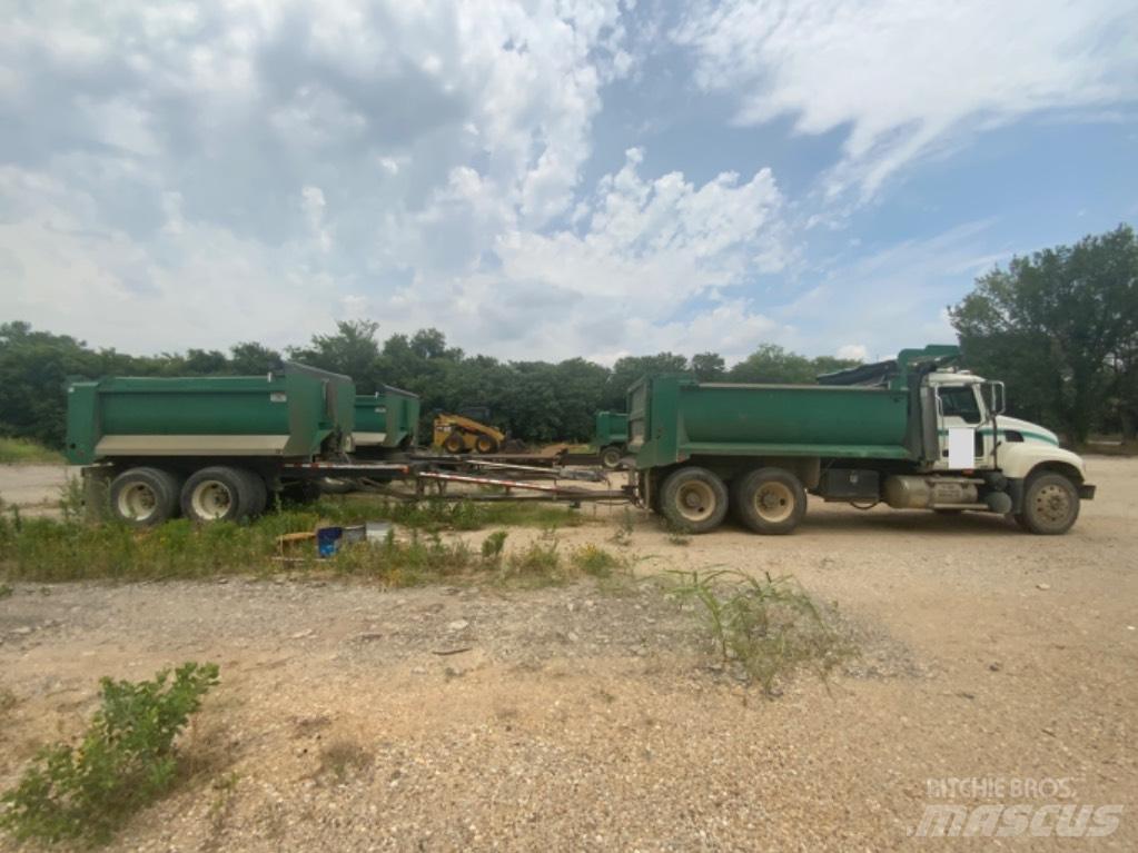 Mack Granite CV 713 Kiper kamioni