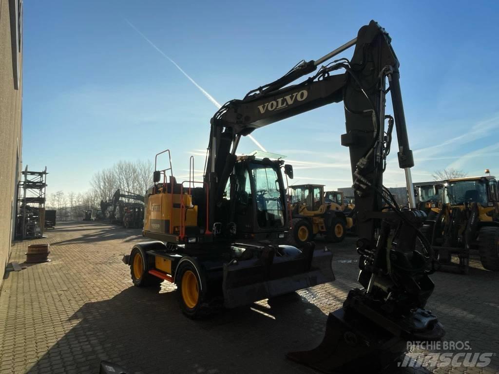 Volvo EWR130E Bageri na kotačima
