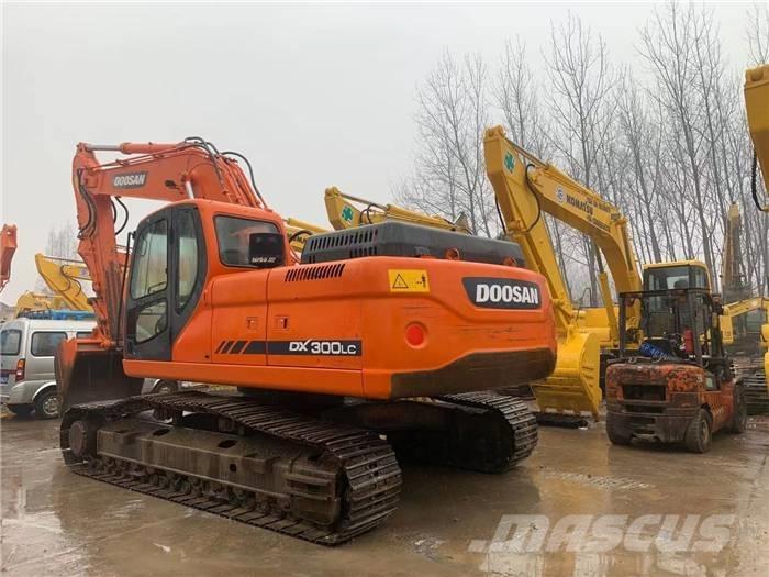 Doosan dx300 Bageri gusjeničari