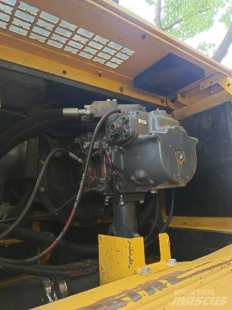 Komatsu PC 450-8 Bageri gusjeničari