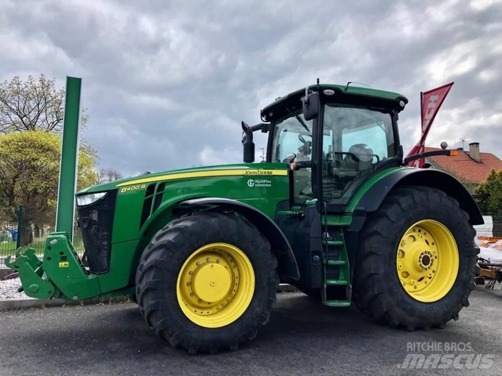 John Deere 8400 R Traktori