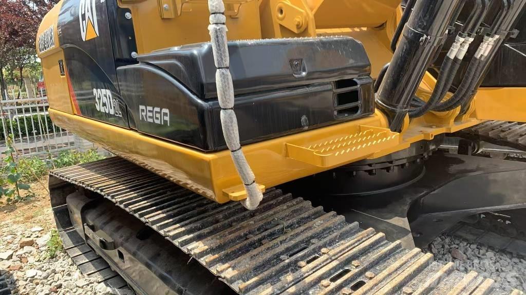 CAT 325 D Bageri gusjeničari