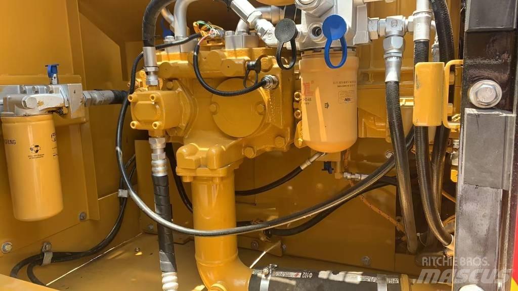 CAT 325 D Bageri gusjeničari
