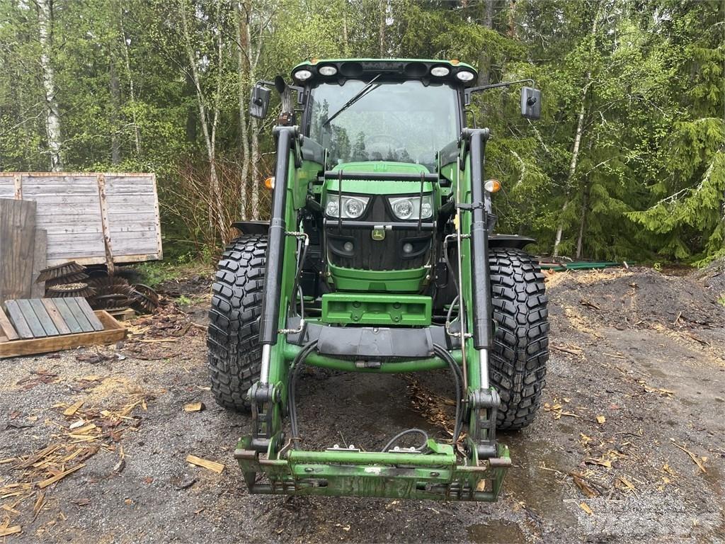 John Deere 6125 R Traktori