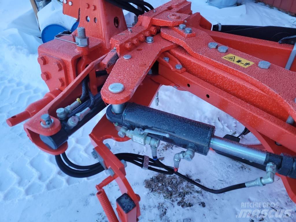 Kubota RM 3005V Plugovi okretači