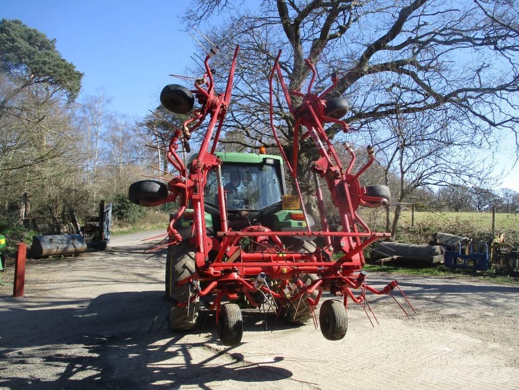 SIP Spider 685/6 Okretači i sakupljači sijena