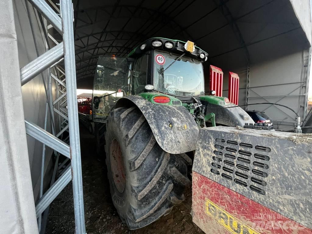 John Deere 6145 R Traktori