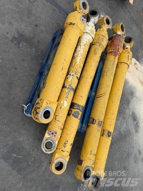 CAT 325 D Hidraulika