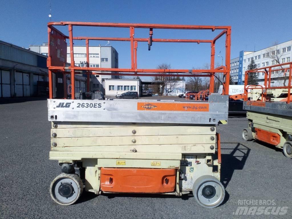 JLG 2630 ES Škaraste platforme
