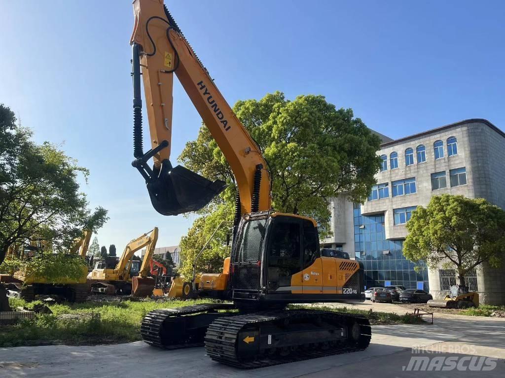 Hyundai R220-9S Bageri na kotačima