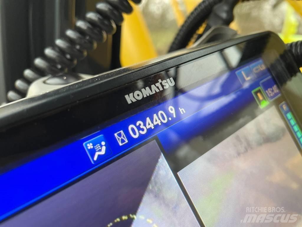 Komatsu PC 138 Bageri dugog dosega