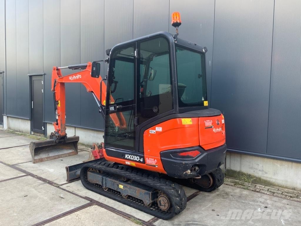Kubota KX 030-4 Mini bageri <7t