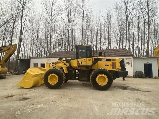Komatsu WA380-6 Utovarni rovokopači