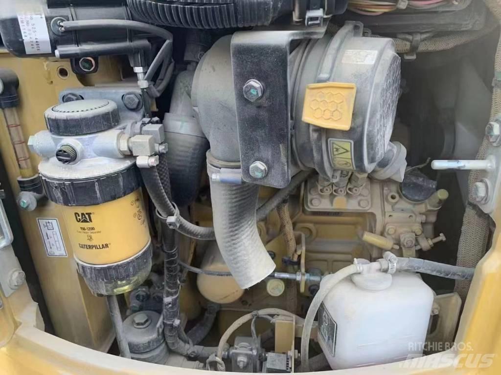 CAT 301.7 Mini bageri <7t