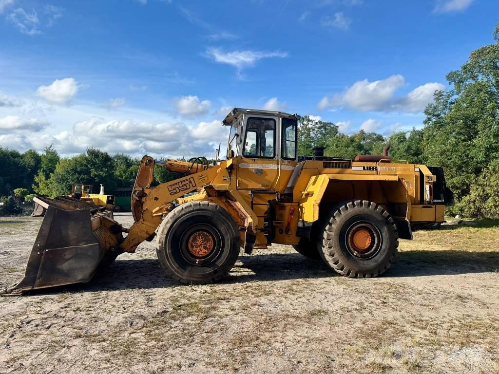 Liebherr L 551 Utovarivači na kotačima