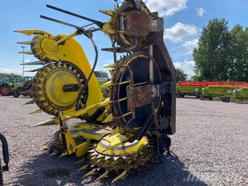 John Deere 8500i Strojevi za krmu na vlastiti pogon